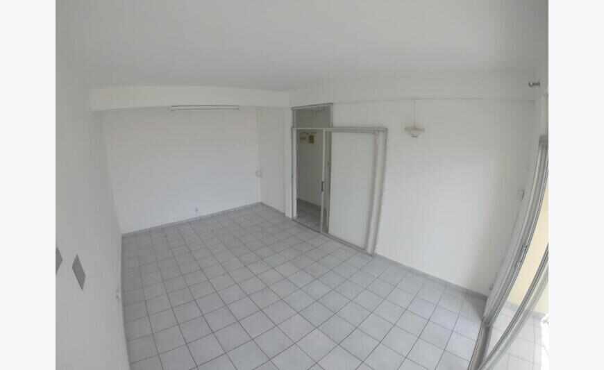 Appartement T2 av Voltaire - 1er étage