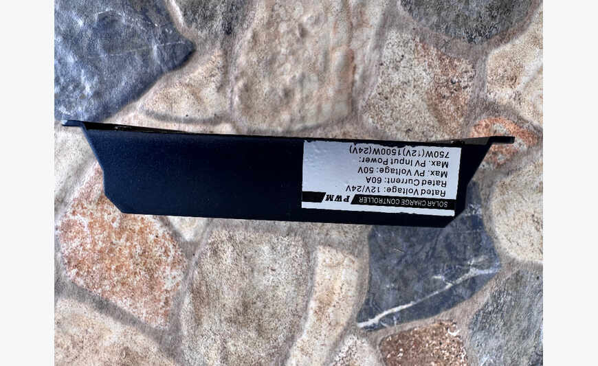 Régulateur de charge solaire 12/24V 60A
