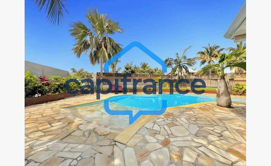 Villa 7 pièces rénovée avec piscine à L'Étang-Salé-les-Bains