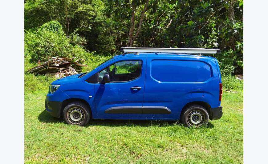 2022 Opel combo