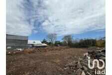 Terrain 619 m²
