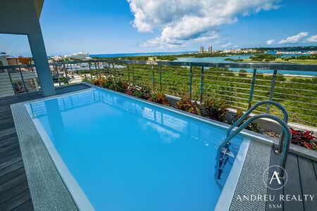 Penthouse d’Exception avec Piscine Privée – Maho