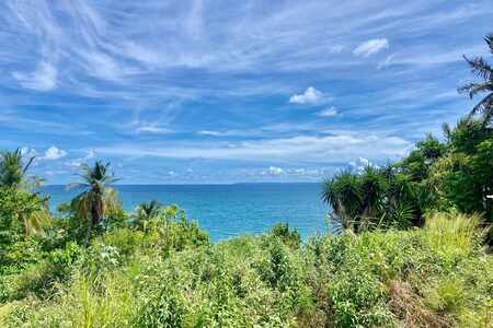 Magnifique terrain en 1ère ligne – Vue Mer