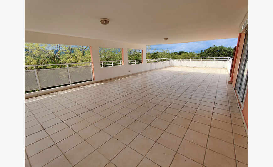 Appartement Sainte Luce T3 en duplex, 81m², vue mer et