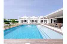 Exclusivité - Saint-François - Villa Récente Avec Piscine