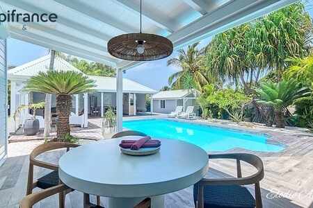 Propriété T4 et sa dépendance