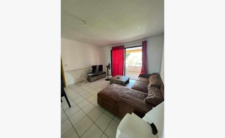 À Kourou, appartement dernier étage 166400 Eur