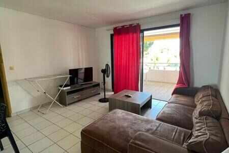 À Kourou, appartement dernier étage 166400 Eur
