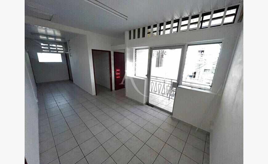 T3 avec balcon - 57m2 - secteur Cayenne