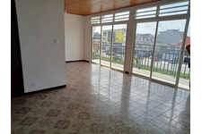 Grand appartement T5 rénové en plein Cayenne