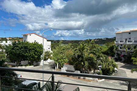 Large Modern Studio in Cupecoy – Lagoon Views!