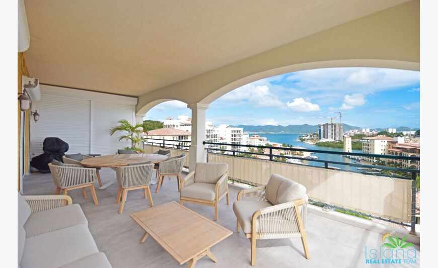 Zephyra Condo @ Porto Cupecoy