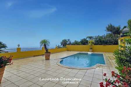Maison 5 pièces Vue Mer Saint Claude (971)