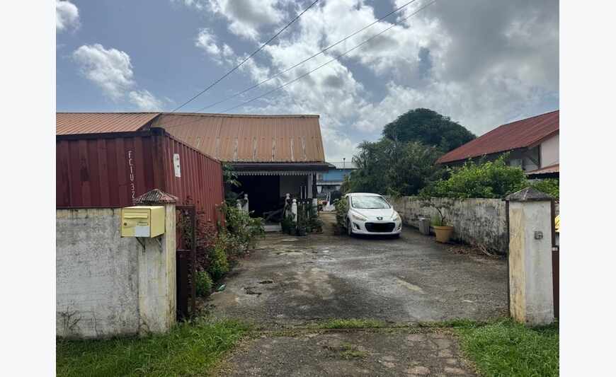 Maison à vendre 4 pièces Matoury (973) Á saisir