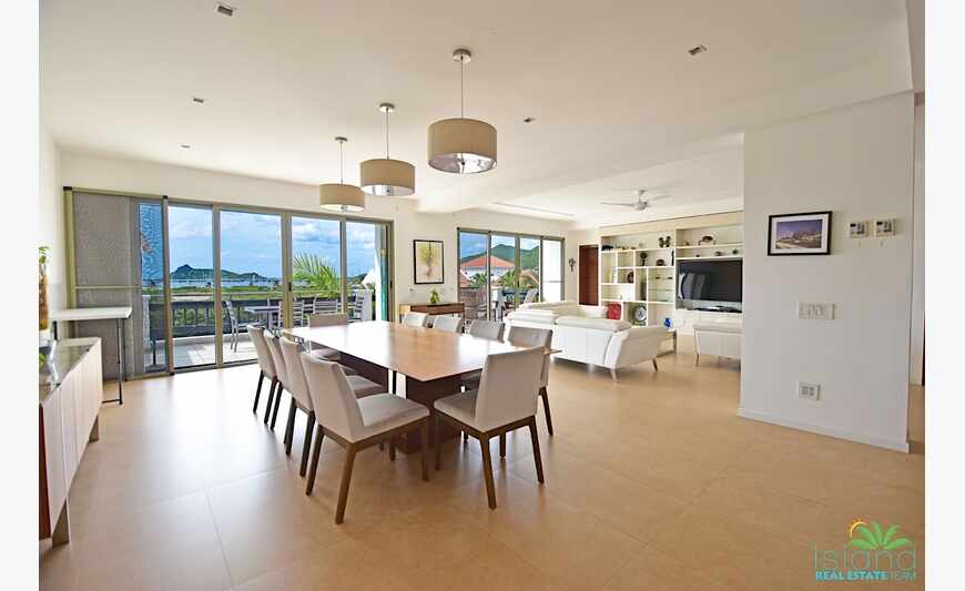 Simpson Bay Yacht Club Penthouse