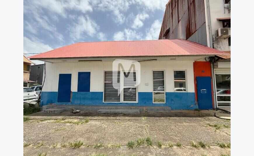 Dpt Guyane, à louer Cayenne Centre Ville local commercial de
