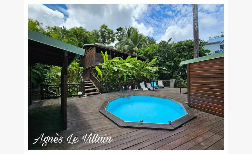 Propriété de 5 Gites Vue Mer + 2 Piscines