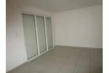 Grand appartement en location 590 Eur par mois à Kourou