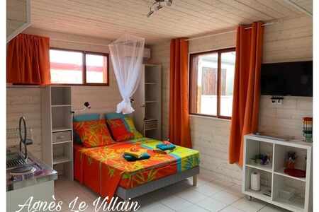 Maison composée de 5 logements à 100 m de la plage