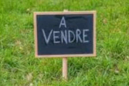 Terrain de 1,2 hectare au Gosier