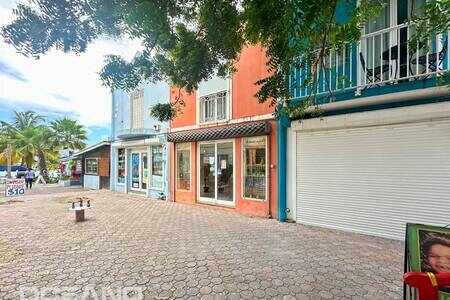 67 m² Commercial Space with Great Potential