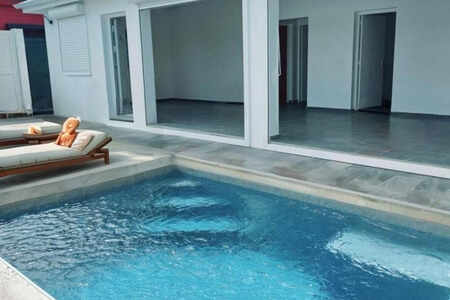 Maison plain pied, piscine 3 pièces Sainte Anne (971)