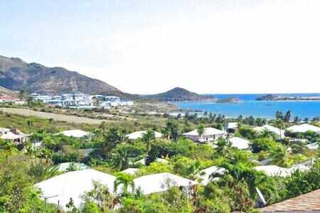 4-room villa with swimming pool, close to the beaches