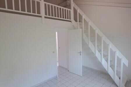 T5 à Saint-Martin dernier étage en duplex jardinet