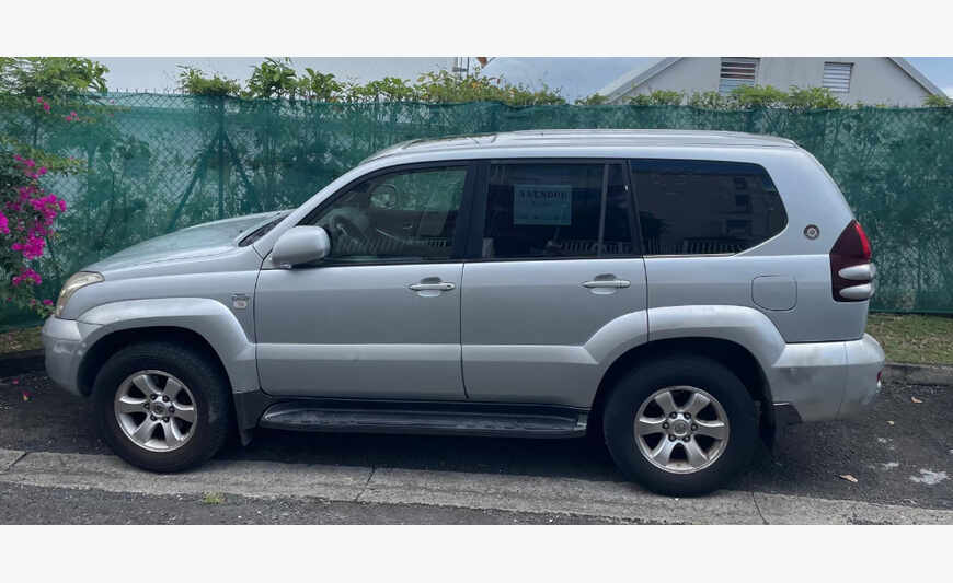 Toyota Land Cruiser 4x4 - 8 Places