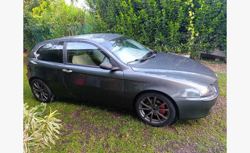 ALFA ROMEO_147 2.0 16V 150ch - BVA Selespeed_ BOSE
