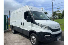 Fourgon Iveco 35c15
