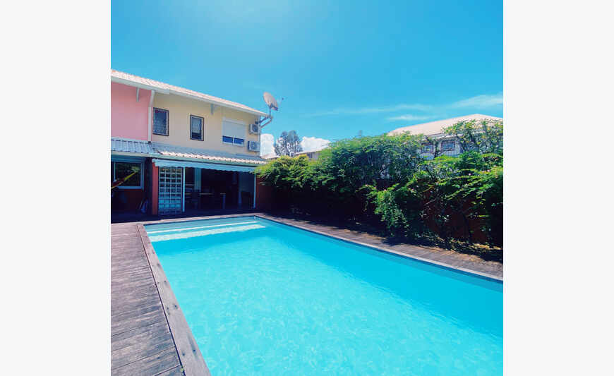 Maison T5 avec piscine à louer sur Kourou