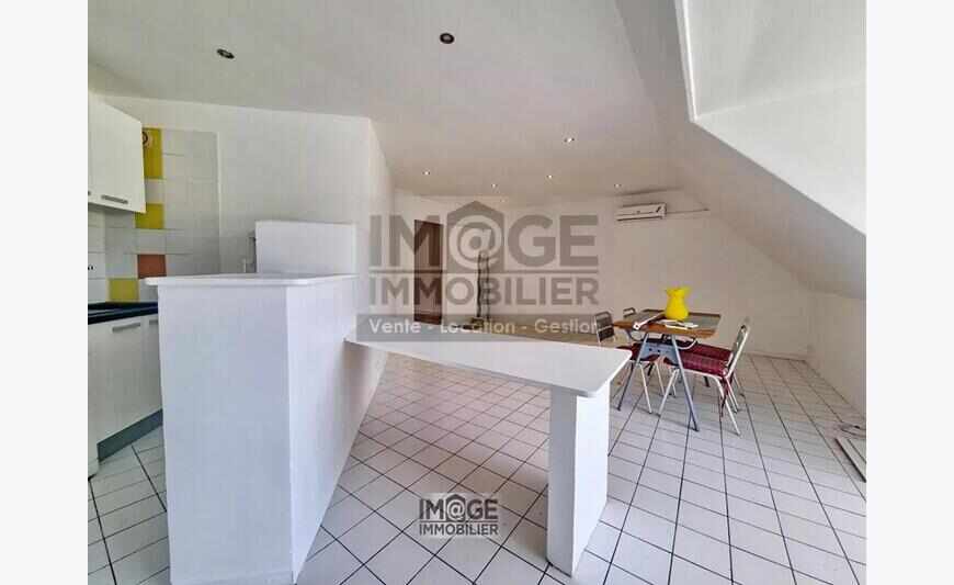 Appartement 2 pièces 54m2 - Howell Center -