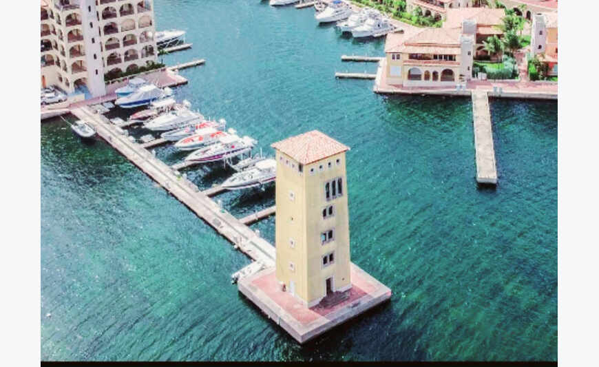 Unique TOUR vue mer 180°avec ponton privé