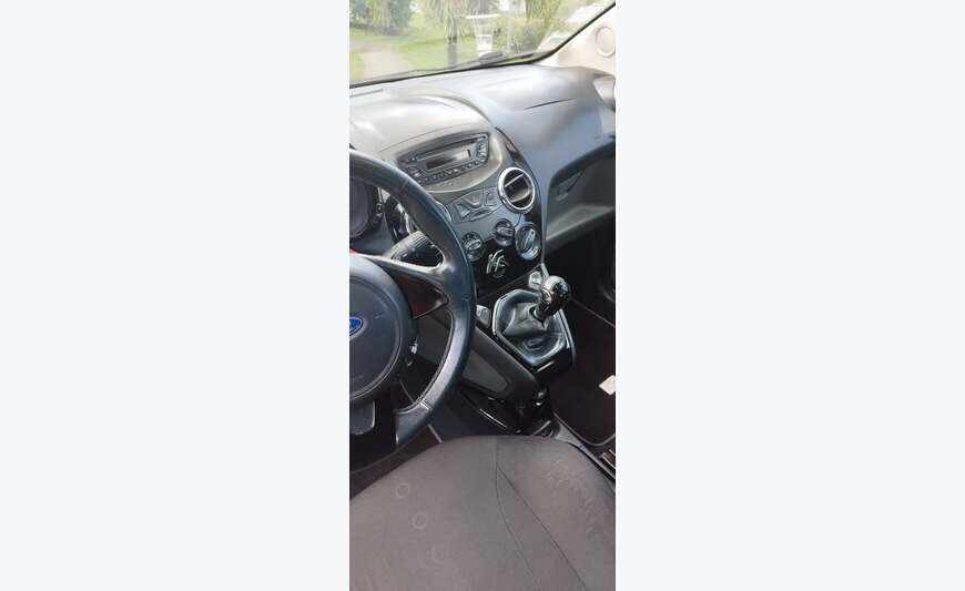 Ford ka métalka