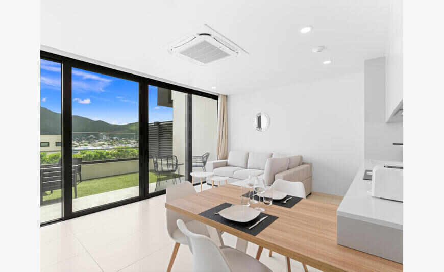 C304 – 1 Bedroom Apartment with Terrace