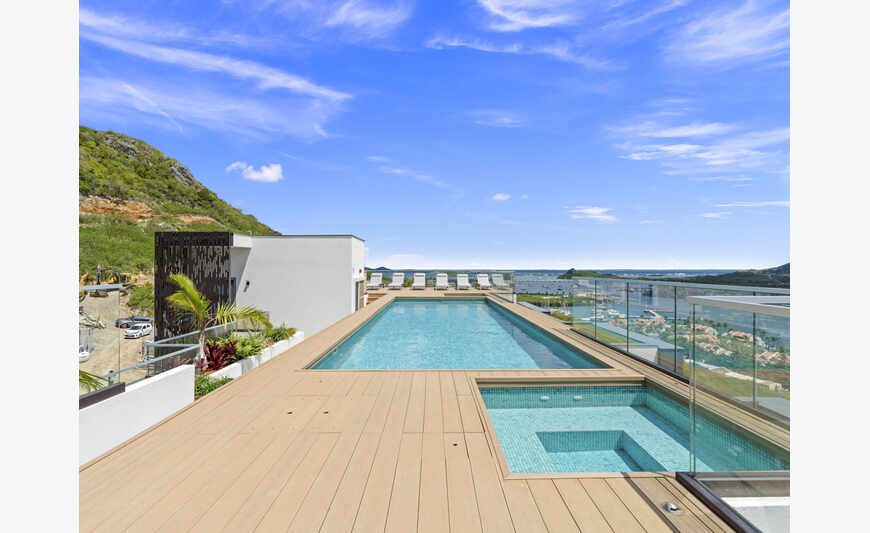 C324 – Vue incroyable avec balcon