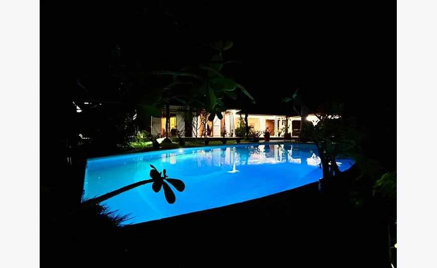 Superbe Villa 4Ch + Bungalow piscine sur + de 1800 m² de
