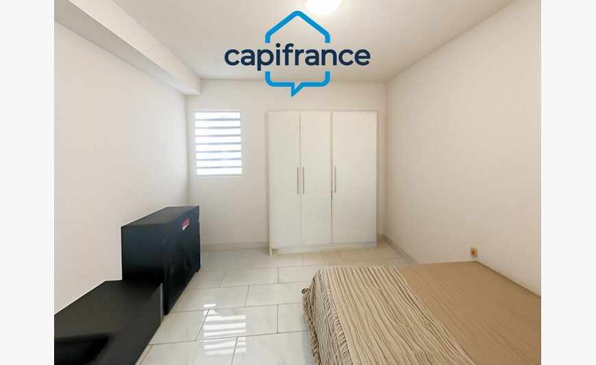 ? - Immeuble De 4 Logements À Sainte-Suzanne - Rentabilité
