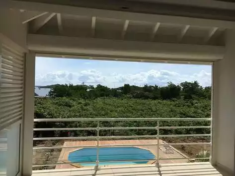 Studio au 1er étage avec vue sur l'îlet Pinel Cul-de-Sac
