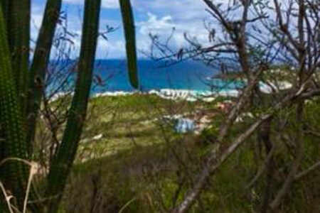 Rare plot of land with stunning sea view in a sought-after area