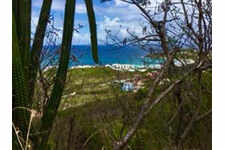 Rare plot of land with stunning sea view in a sought-after area