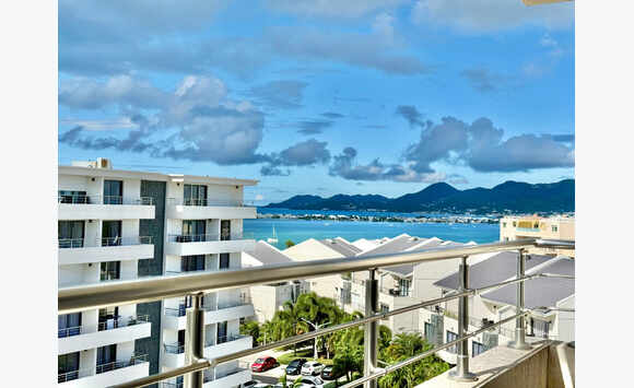 Cupecoy TOP Floor Studio with large balcony