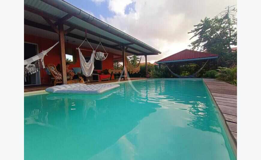Charmante maison T4 plain-pied + piscine et carbet