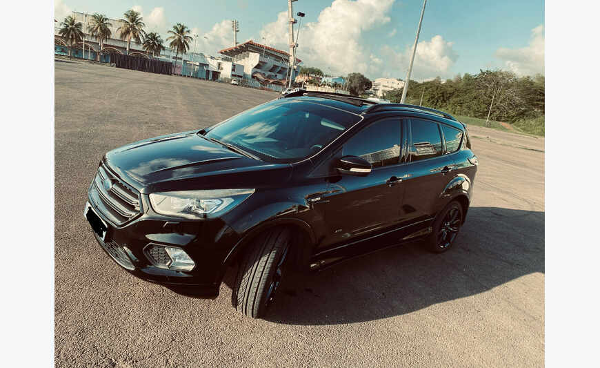 Ford KUGA ST Line Full Black