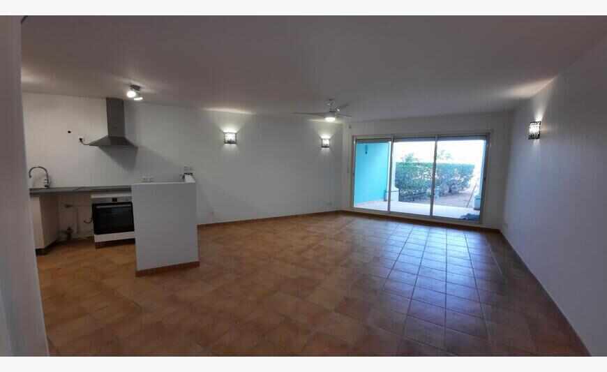 Appartement 2 pièces 60 m2 Baie Orientale