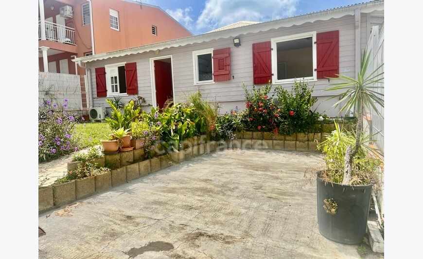 Ensemble immobilier 3 logements à Dizac Le Diamant (972)Vue