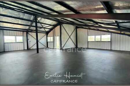 A louer - Local commercial neuf - 130m² - Fort de France -