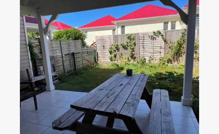 À louer Maison familiale en duplex avec jardin privatif