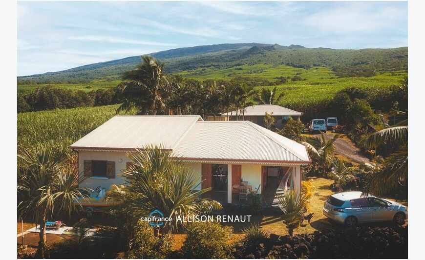 Villa - Saint-Philippe (97442)- F4 - Vue Mer & Jardin -